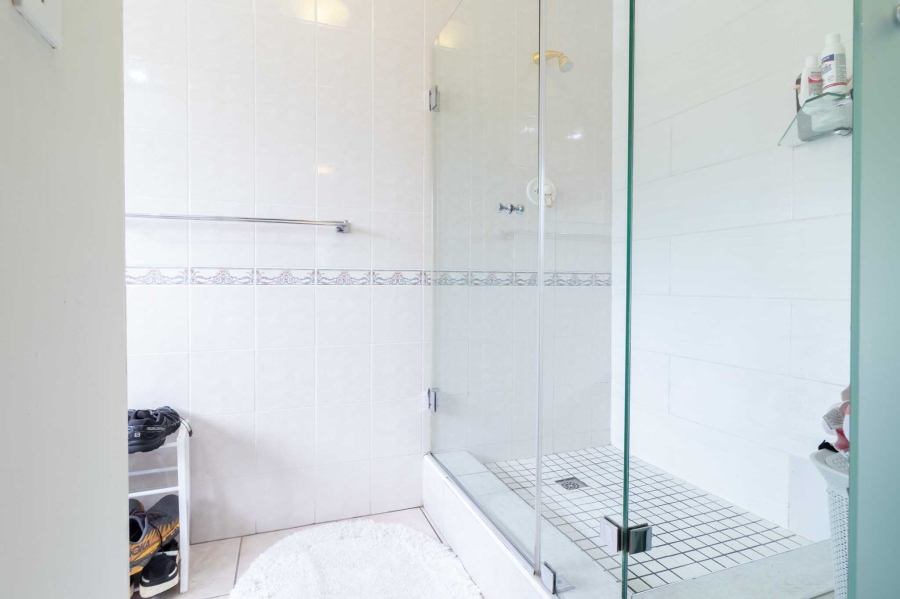 2 Bedroom Property for Sale in Mouille Point Western Cape